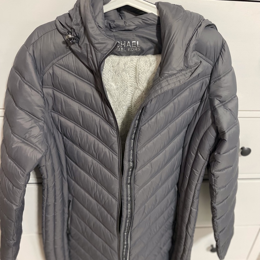 Winter sale!!! Michael Kors ultra light coat